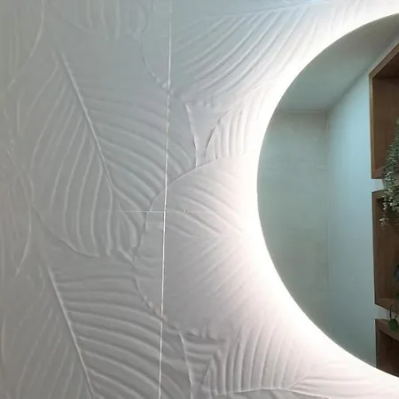 Airport Earth - Self Check-in Apartment *